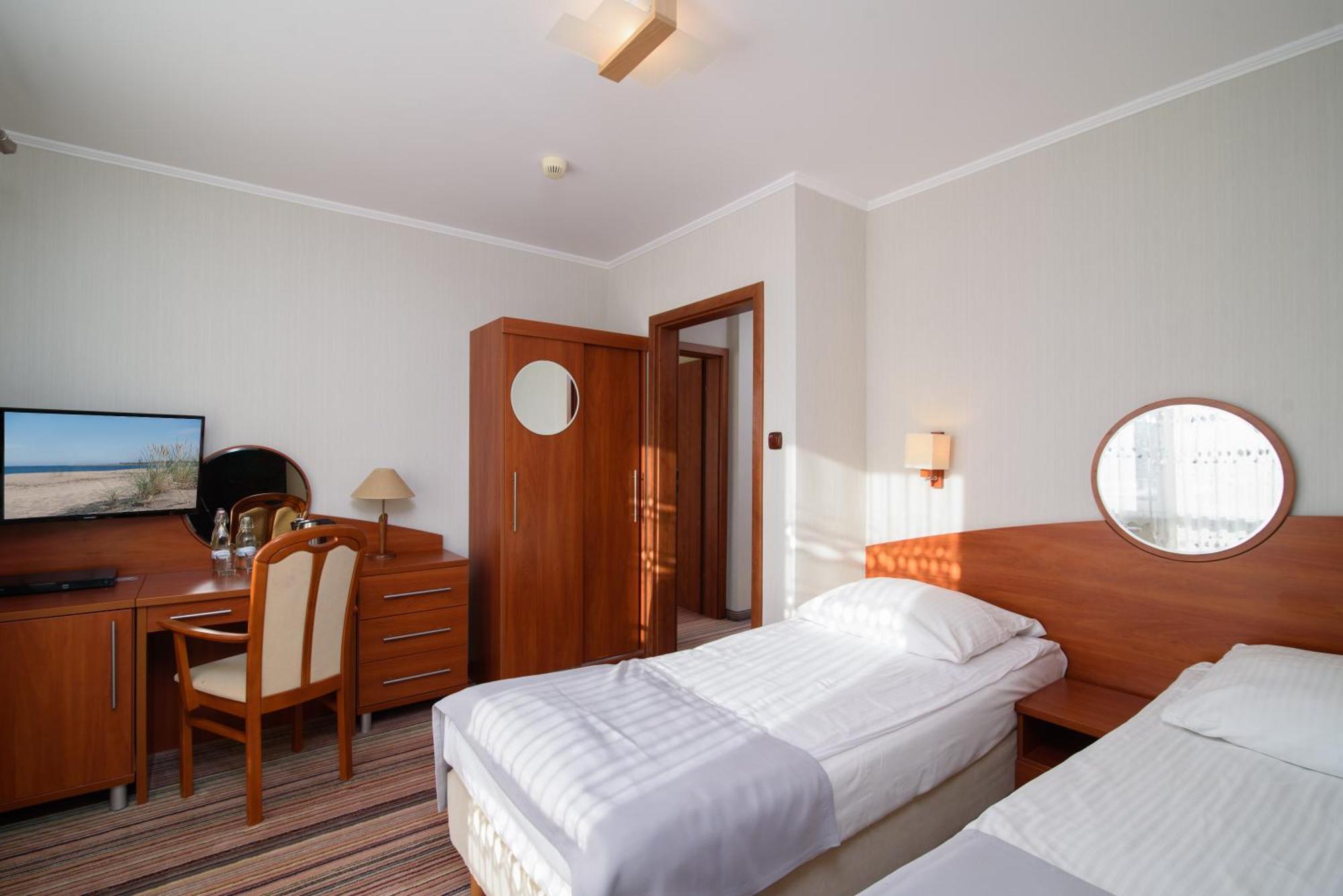 Hotel Spa Activia Ястшембя-Гура Екстер'єр фото